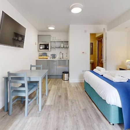 Bicester Court Bagian luar foto