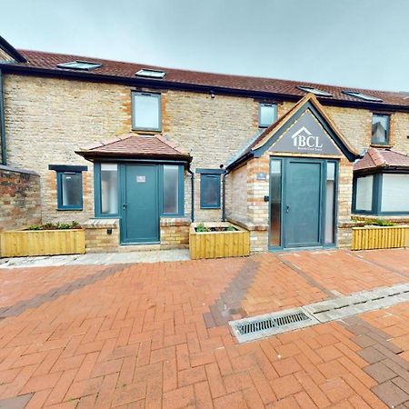 Bicester Court Bagian luar foto